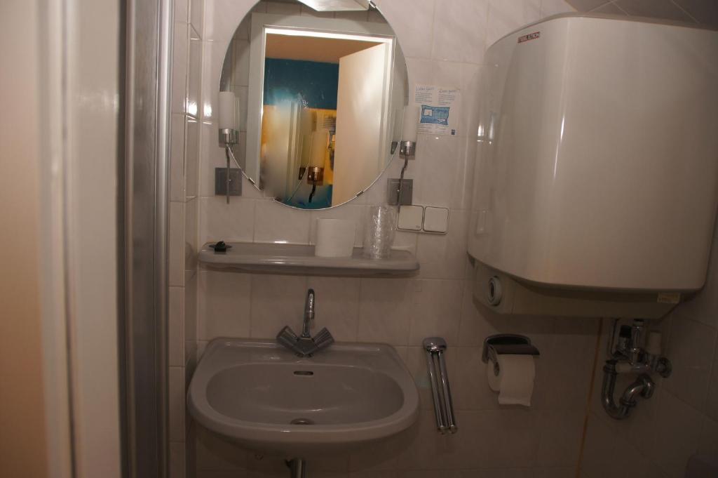 Hotel Paseo Aachen Rum bild
